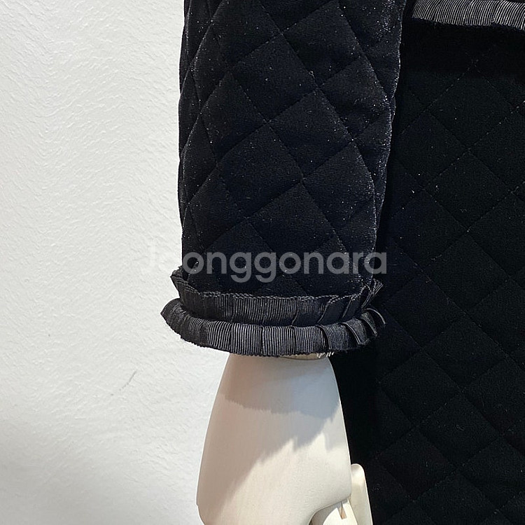 레니본 진주 벨벳 샤넬 투피스 자켓 스커트 세트--3